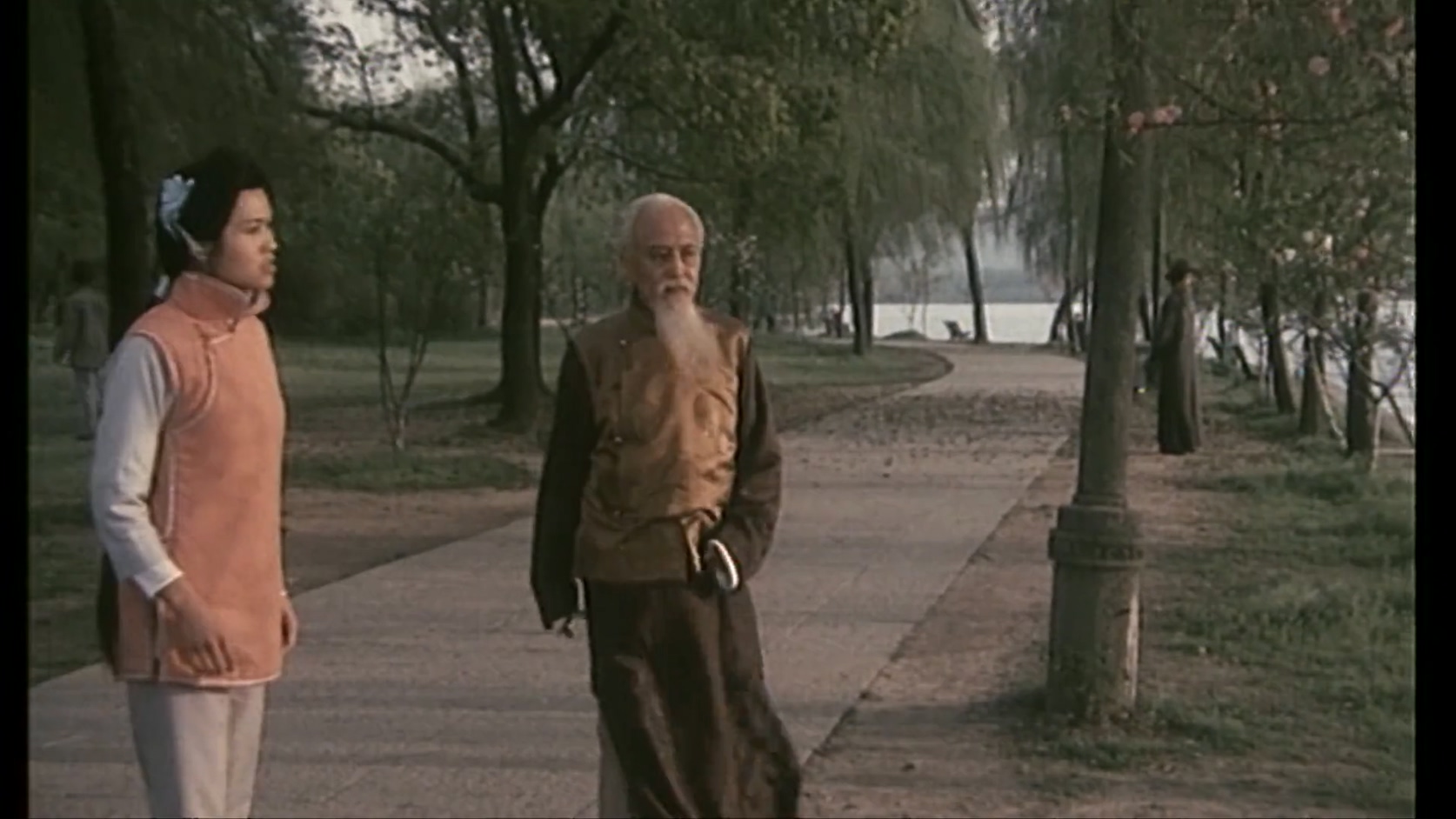 东方大魔王.mkv_20250304_103756.963.jpg