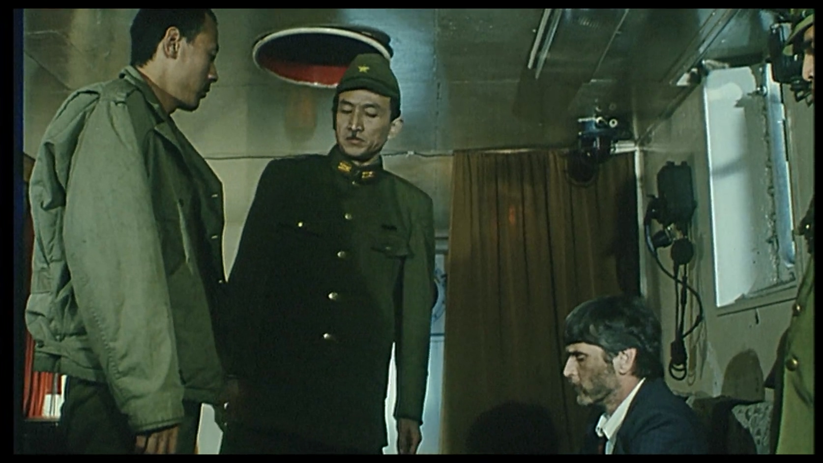 黑色闪电.mkv_20250314_105200.182.jpg
