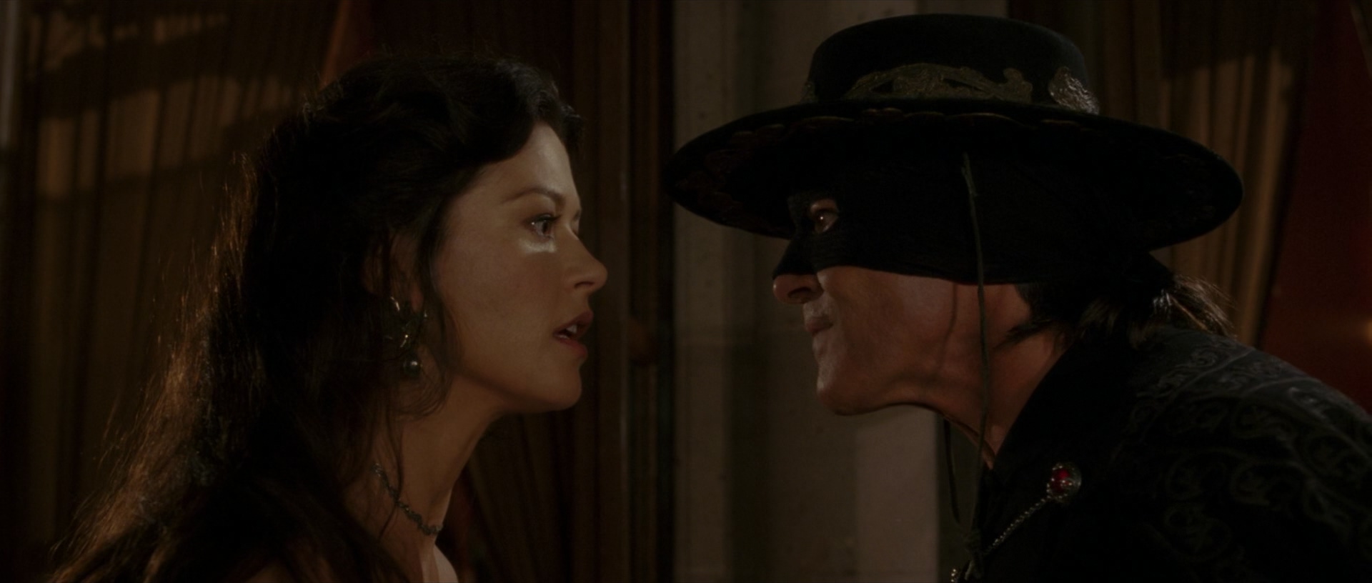 The.Legend.of.Zorro.2005.BluRay.1080p.2Audio.TrueHD.5.1.x265.10bit-ALT.mkv_20250.jpg