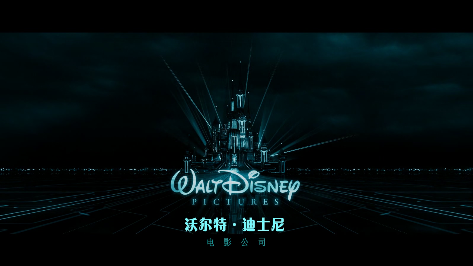 创：战纪.Tron.Legacy.2010.1080p.BluRay.x265.2audio-RARBG特效字幕.mkv_20250328_10.jpg