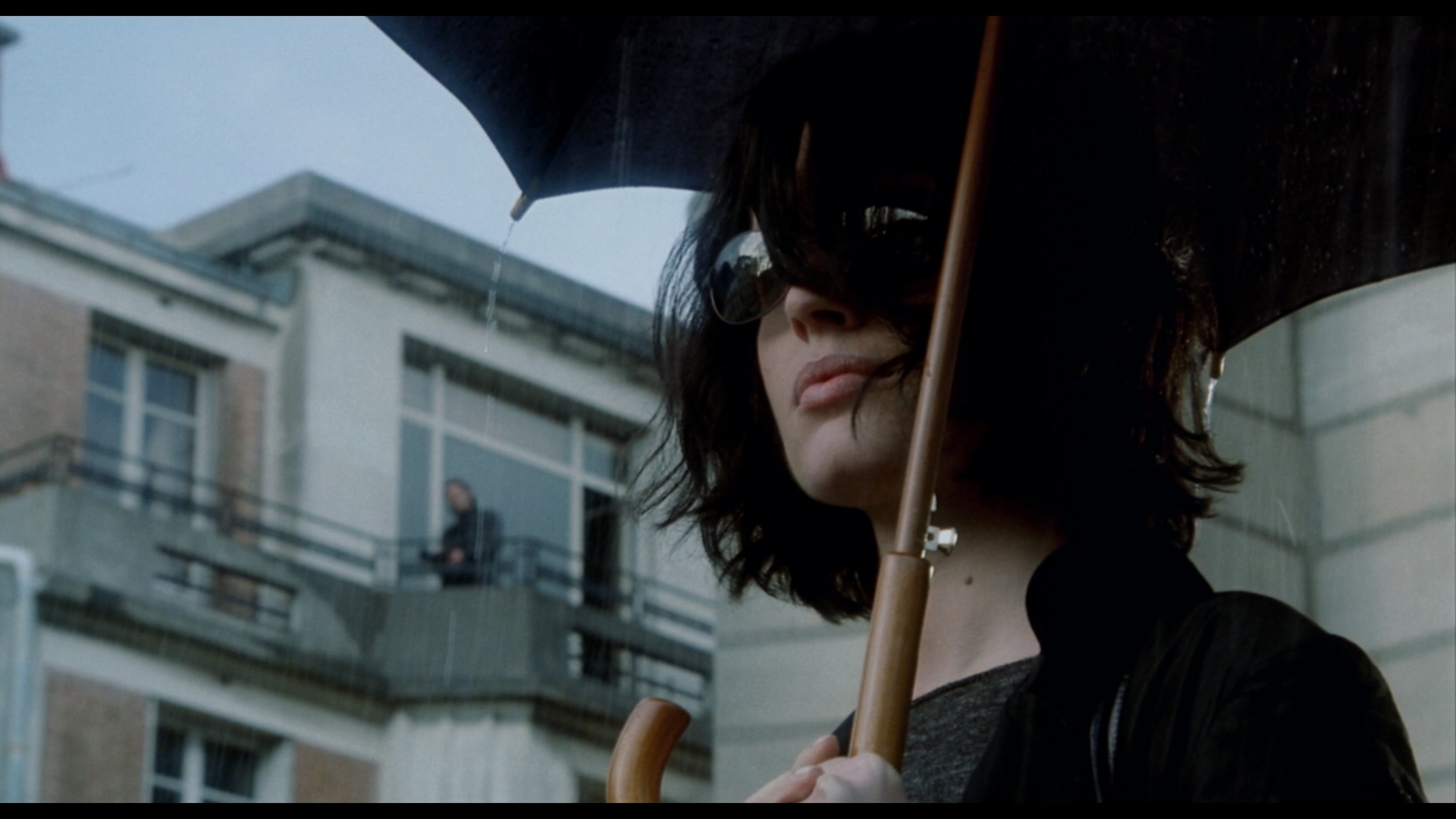Femme.Fatale.2002.1080p.BluRay.Remux.AVC.DTS-HD.MA.5.1-SONYHD.mkv_20250413_094057.509.jpg