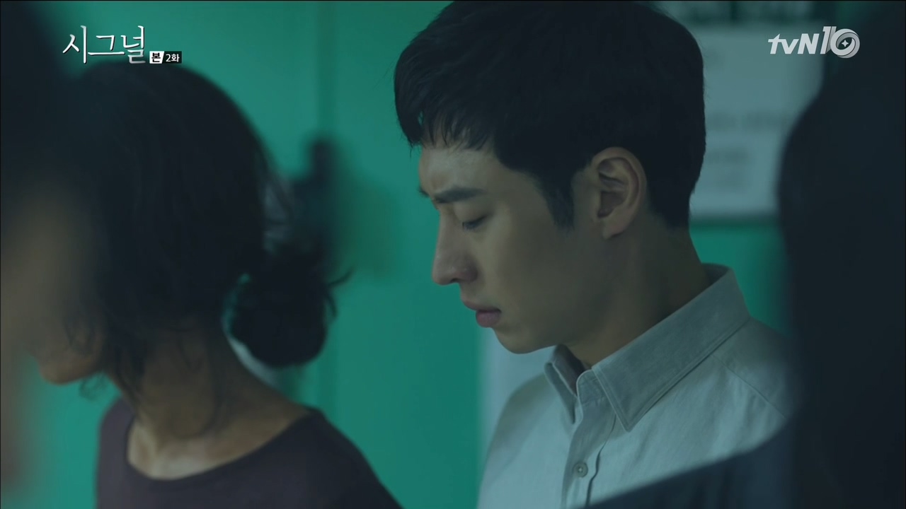 Signal.EP02.2016.HDTV.X264.2Audio.720p-52KHD.mkv_20250417_225245.309.jpg