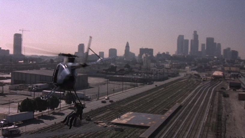 血溅八步.Hard.Justice.1995.DVDRip.国英双语.mkv_20250419_173742.931.jpg