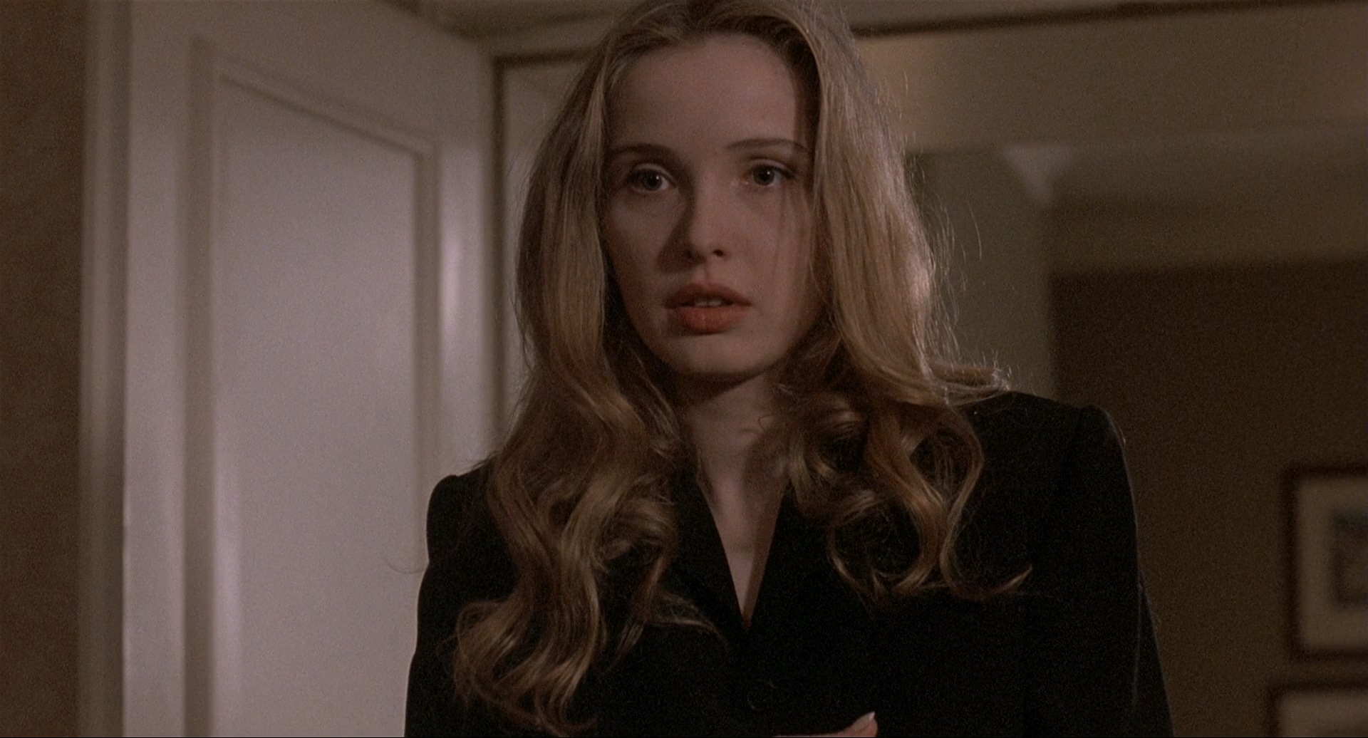 [蓝白红三部曲之白].Three.Colors.White.1994.CC.1080p.BluRay.x264.DTS.3Audios-CMCT.jpg