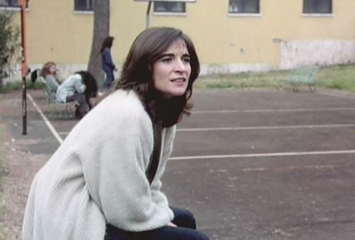 持枪的女人们.（1990.DVDRip.上译国语.意大利语.无字幕）.mkv_20250504_220338.871.jpg