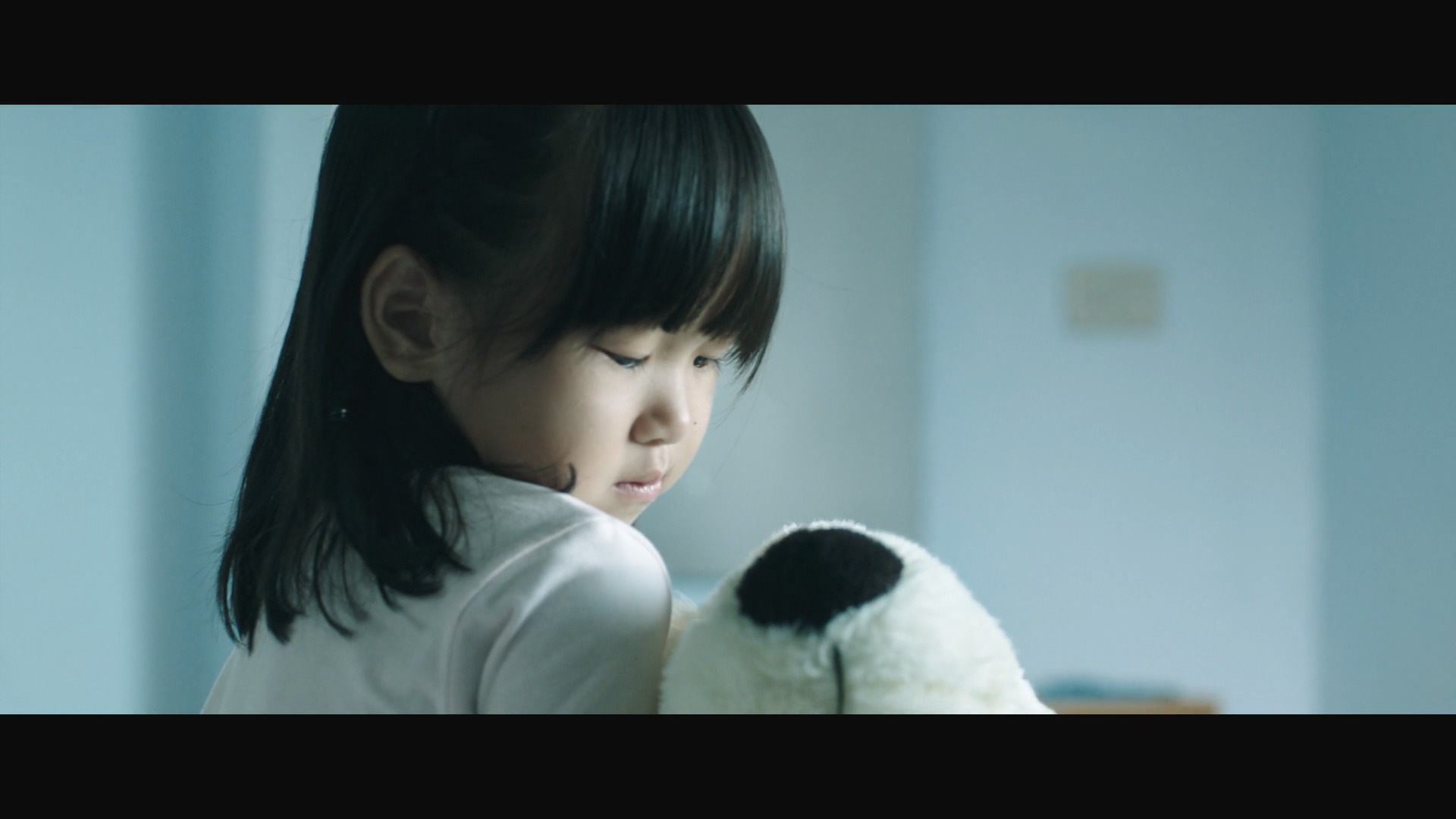 The.Gangsters.Daughter.2017.CHINESE.1080p.NF.WEB-DL.DDP5.1.x264-RSG.mkv_20250505.jpg