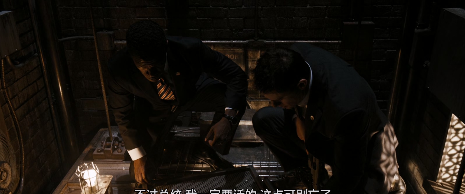 惊天危机.White.House.Down.2013.1080p.BluRay.x265.3audio-RARBG特效字幕.mkv_202505.jpg