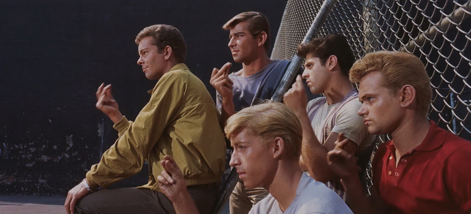 西区故事.50周年纪念版.国英双语.1961.BD1080P.x264.CHS-ENG.BTSJ5.mp4_20250506_214718.540.jpg