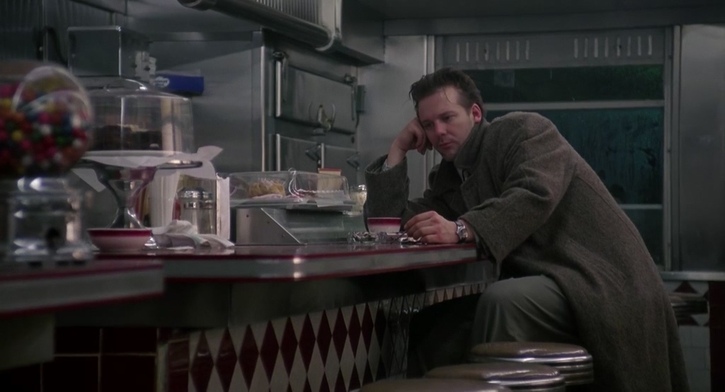 Angel.Heart.1987.天使追魂.双语字幕.HR-HDTV.AC3.1024X554.x264-人人影视制作.mkv_20.jpg