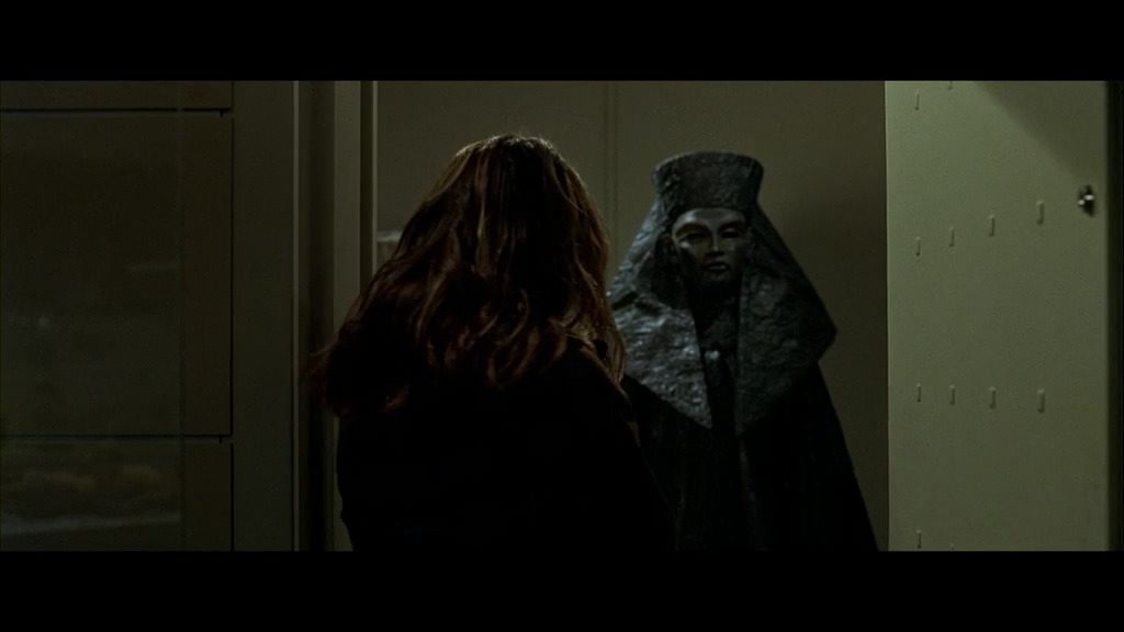 Belphecor.Curse.of.the.Mummy.2001.卢浮魅影.国法音轨.中文字幕.HR-HDTV.1024X576.x2.jpg