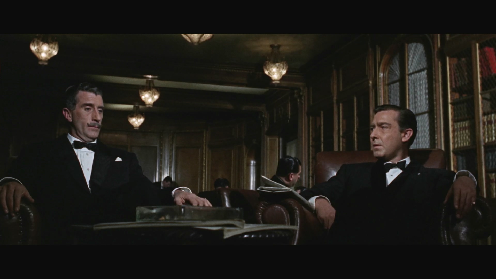 [www.dbmp4.com]伊普克雷斯档案.1965.BD1080p.中文字幕.mp4_20250526_204330.959.jpg