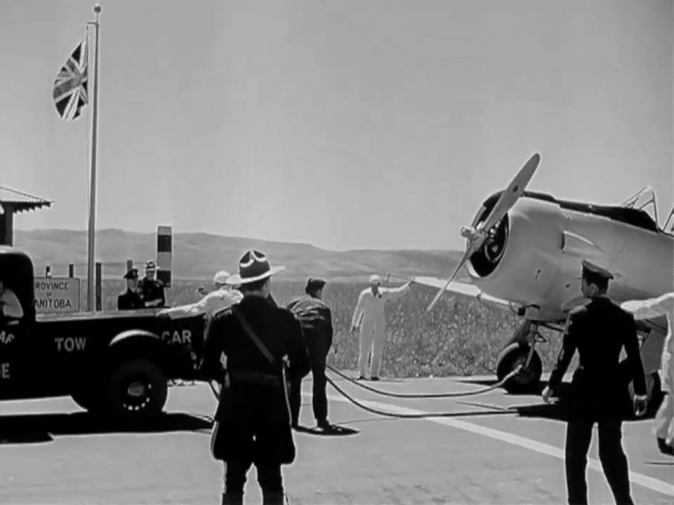 威震九霄（美国1941）DVDRip.x264国配.mkv_20250602_154635.906.jpg