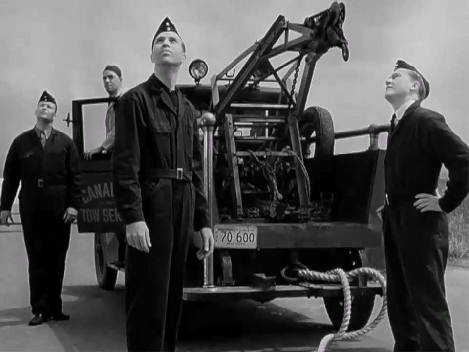 威震九霄（美国1941）DVDRip.x264国配.mkv_20250602_154711.958.jpg