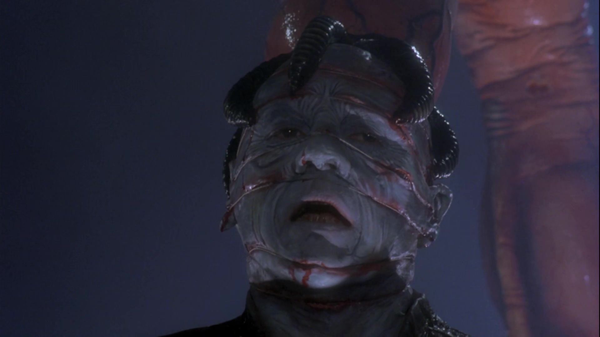养鬼吃人2魔界追魂(1998).MKV_20250612_121701.805.jpg