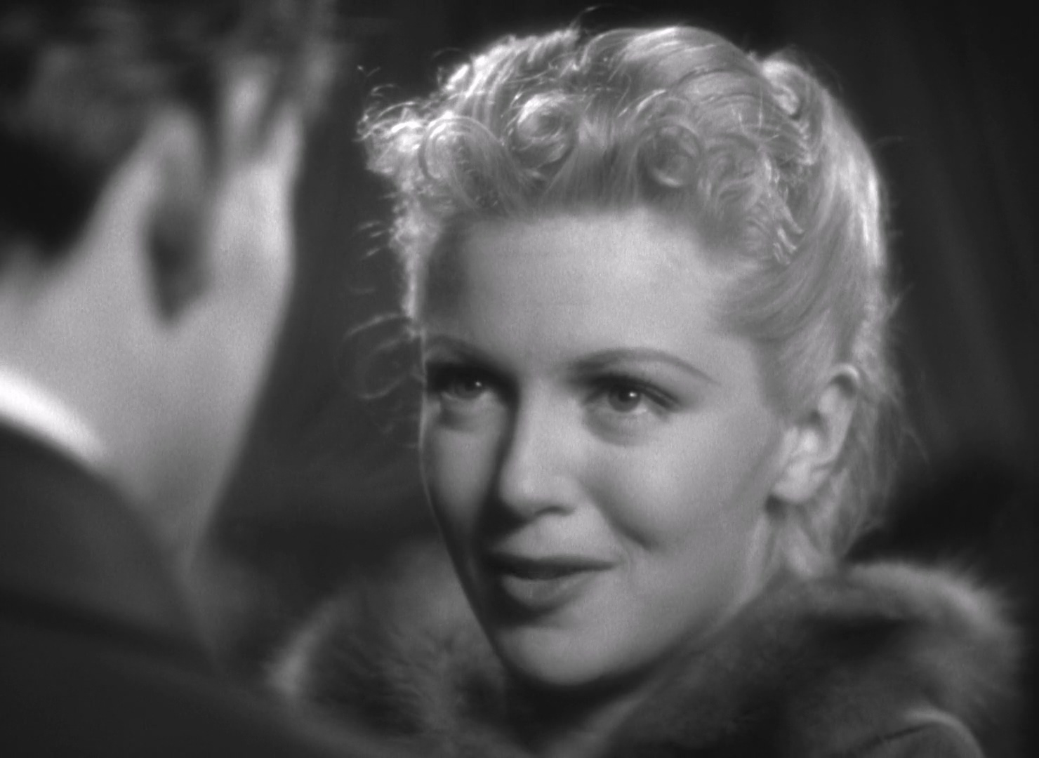 Dr.Jekyll.And.Mr.Hyde.1941.1080p.BluRay.H264.AAC-RARBG-bylh.mkv_20250629_085324.099.jpg