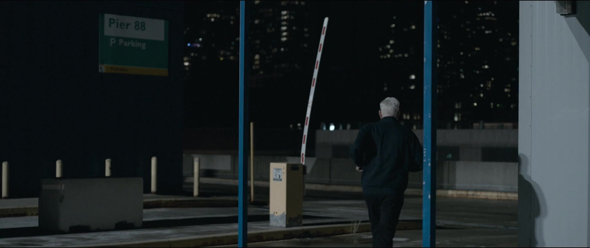 萨利机长.Sully.2016.CN.mkv_20250706_155800.176.jpg