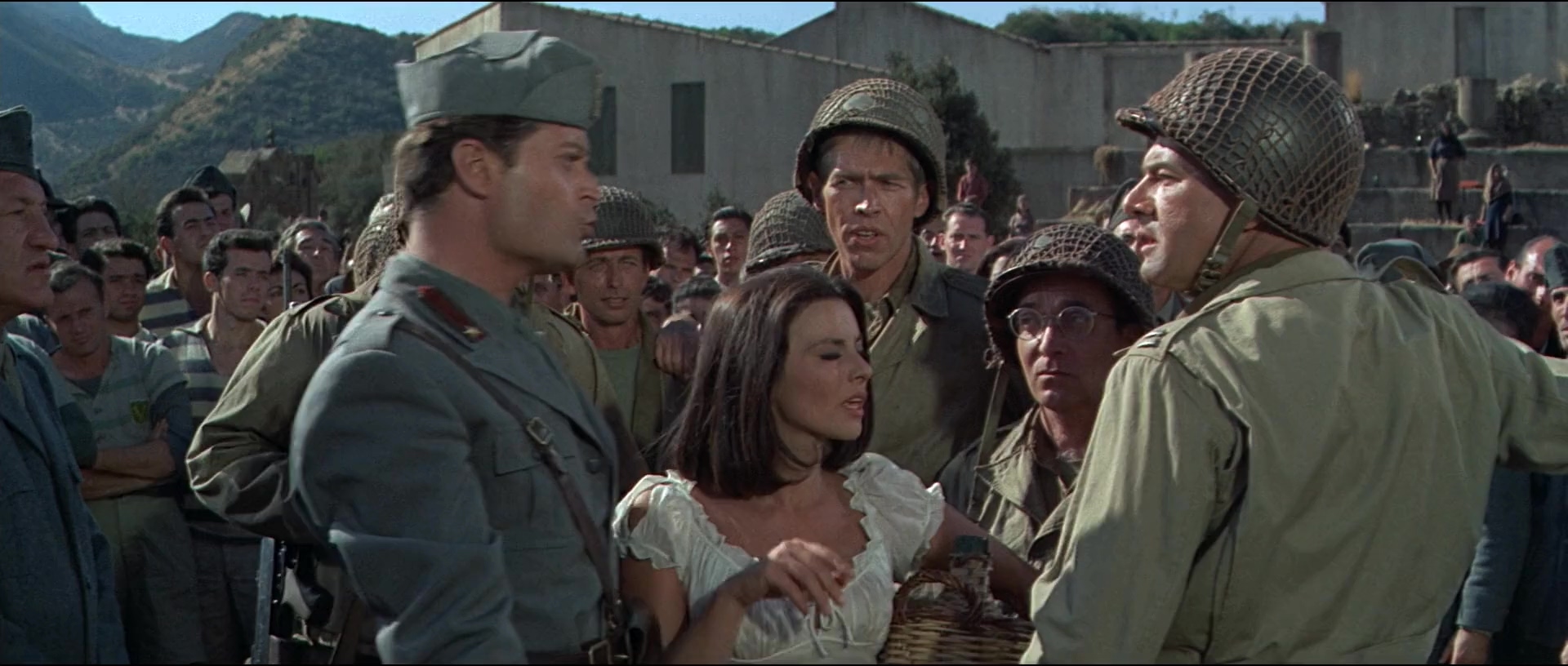 异想天开大逃亡.What.Did.You.Do.in.the.War.Daddy.1966.CNSC.mkv_20250709_124032.009.jpg