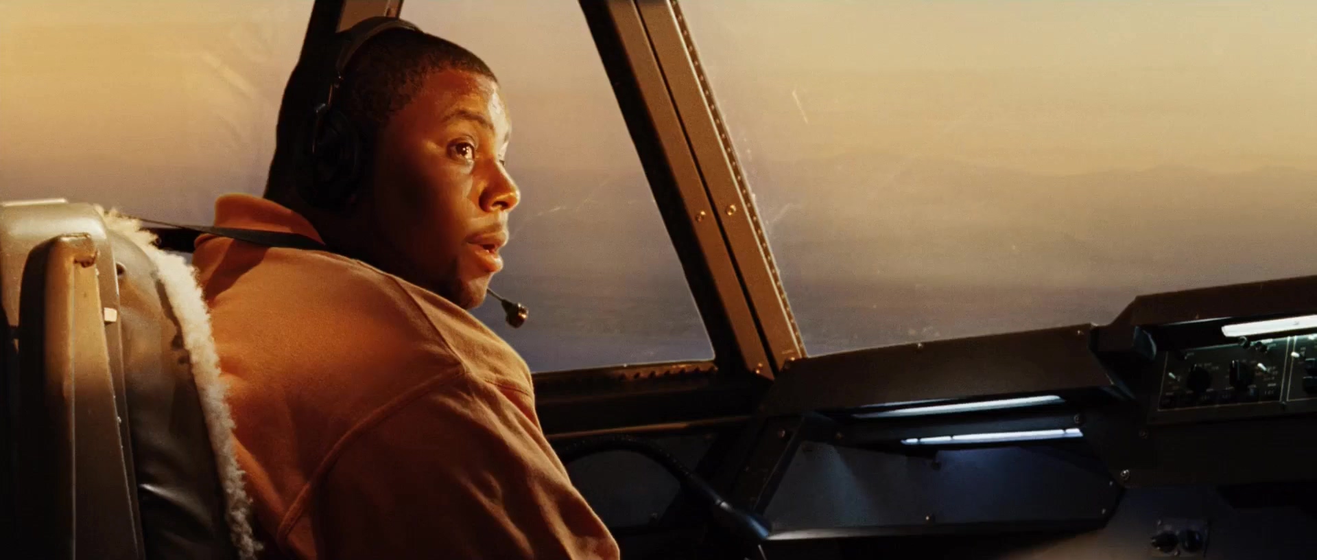 航班蛇患.Snakes.on.a.Plane.2006.2Audio.CN.mkv_20250712_155823.466.jpg
