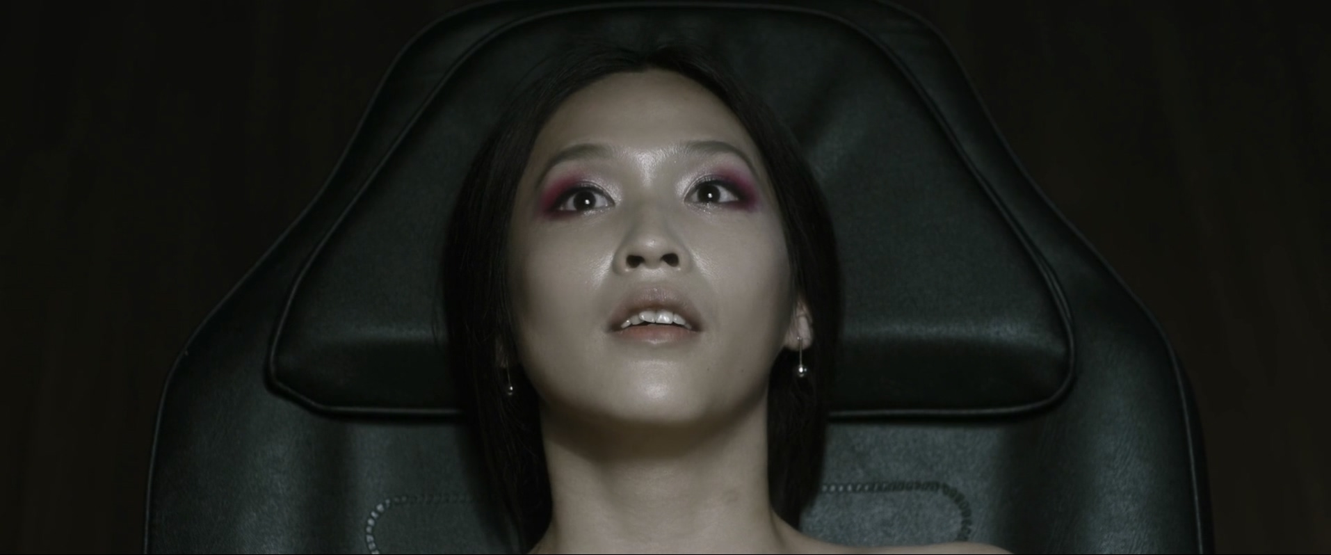 鬼网.Ghost.Net.2017.1080p.BluRay.x264.AAC.2audio.mkv_20250713_105312.289.jpg