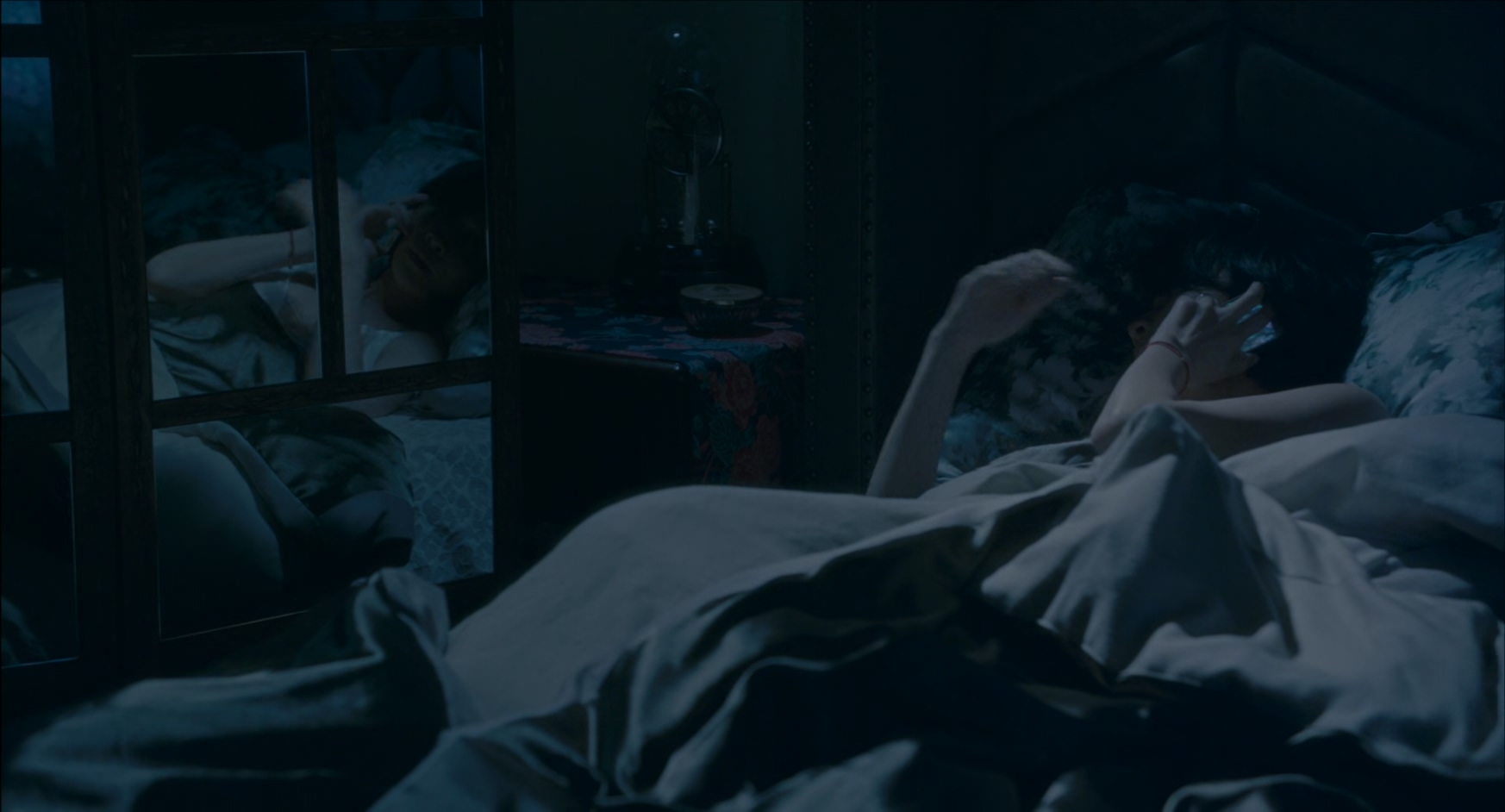 过界男女.Bends.2013.CHINESE.1080p.BluRay.x265.2audio-VXT.mkv_20250717_101252.952.jpg