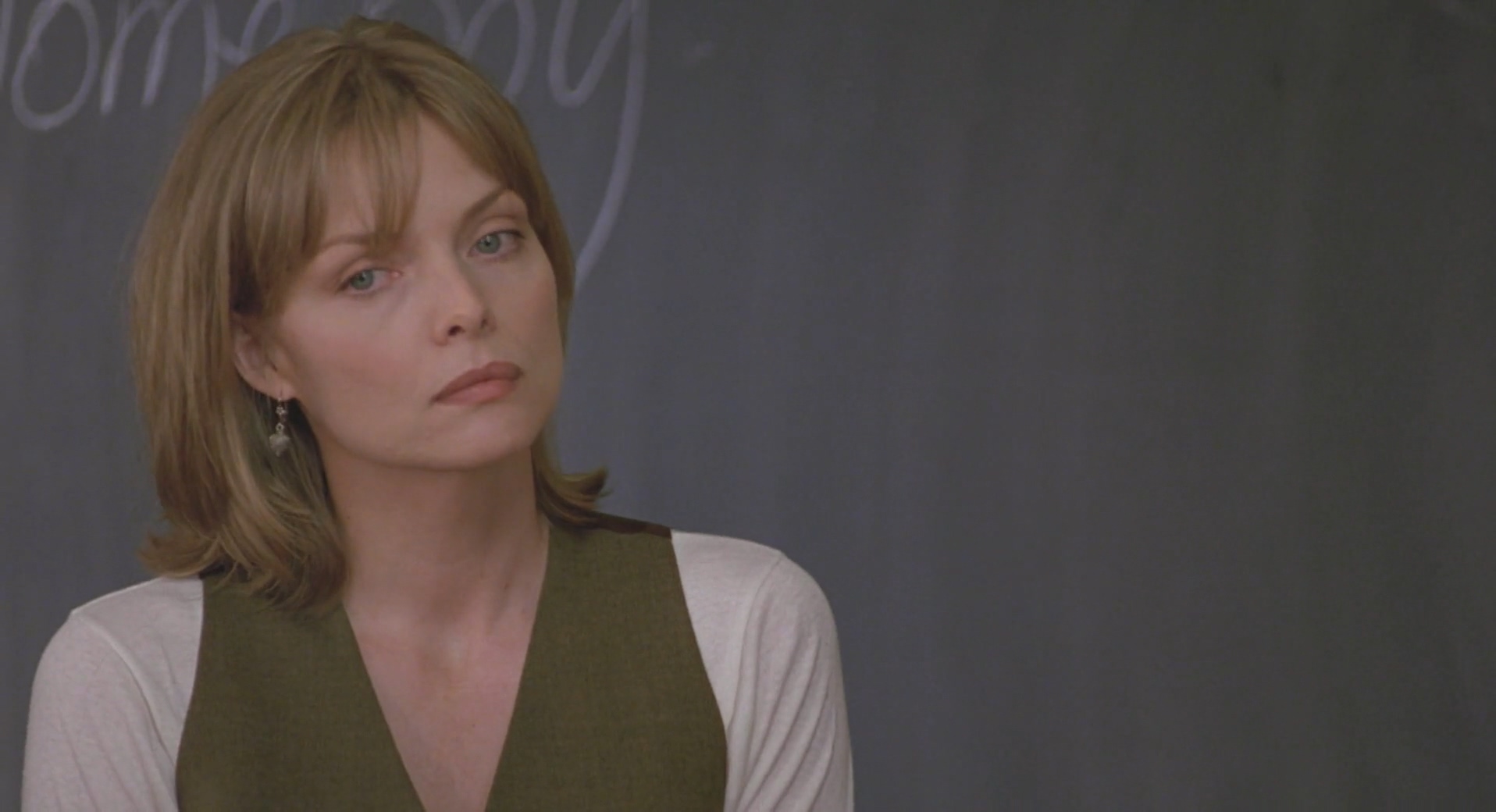 Dangerous.Minds.1995.1080p.BluRay.x264.AAC-bylh.mkv_20250717_003036.320.jpg