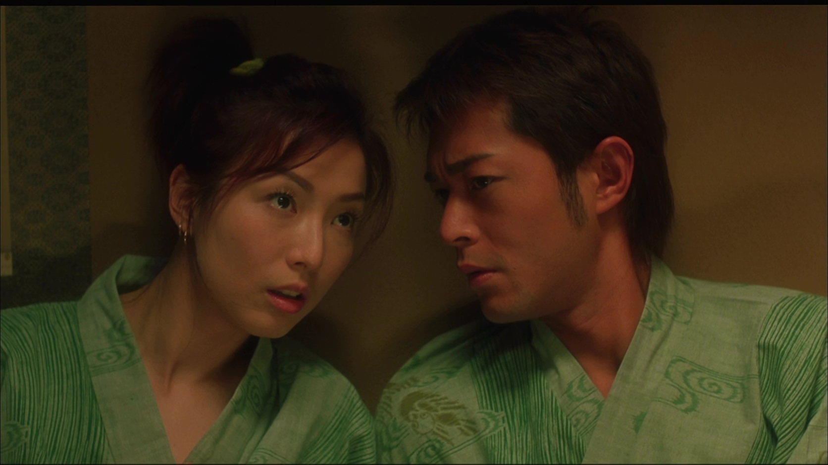2003.恋上你的床(105分钟).1080P.国粤中字.mkv_20250717_022238.761.jpg