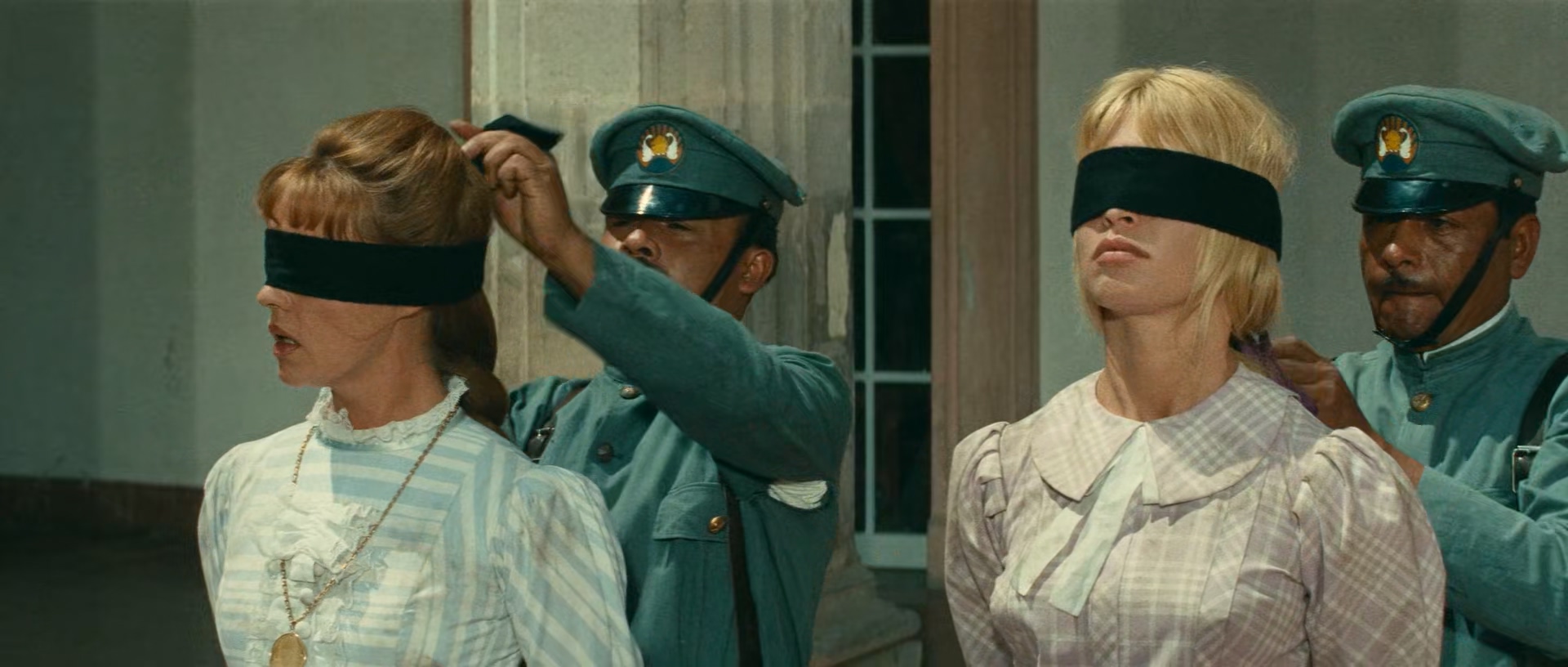 Viva.Maria.1965.1080p.BluRay.x265-bylh.mkv_20250809_123801.976.jpg