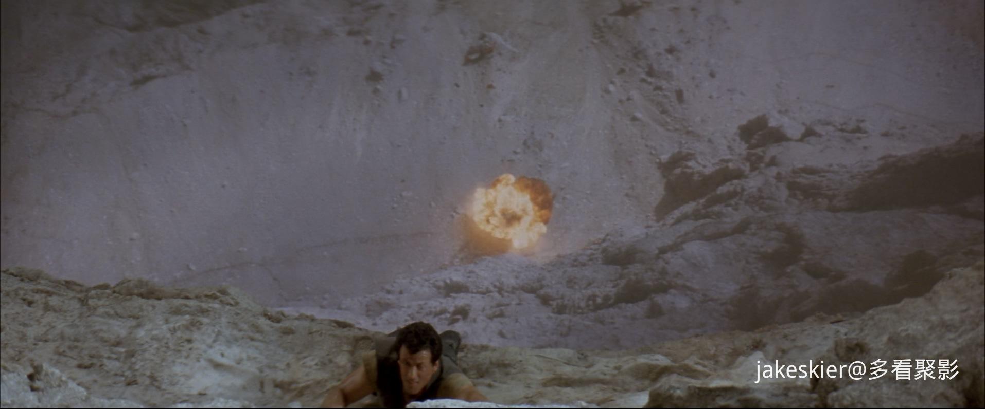 1993.绝岭雄风(113分钟).1080P.上译央视英中字.mkv_20250820_230151.500.jpg