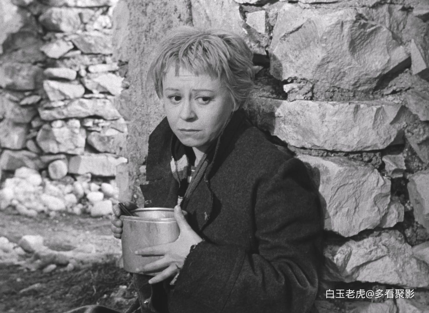 La.Strada.AKA.The.Road.1954.CC.1080p.BluRay.x265.10bit.FLAC.2Audio-SONYHD.mkv_20.jpg