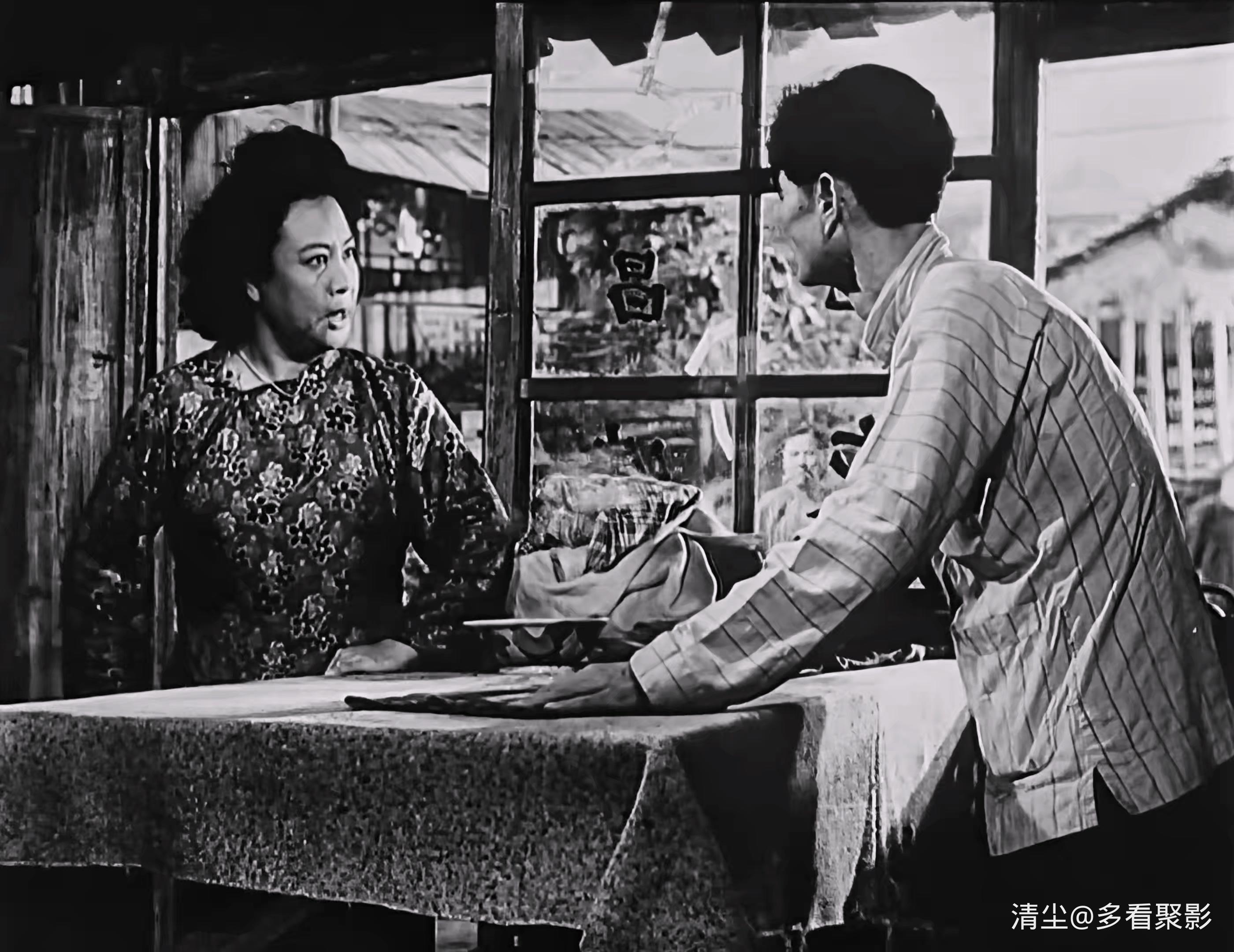 1963 七十二家房客.mp4_20251015_163526.132.jpg