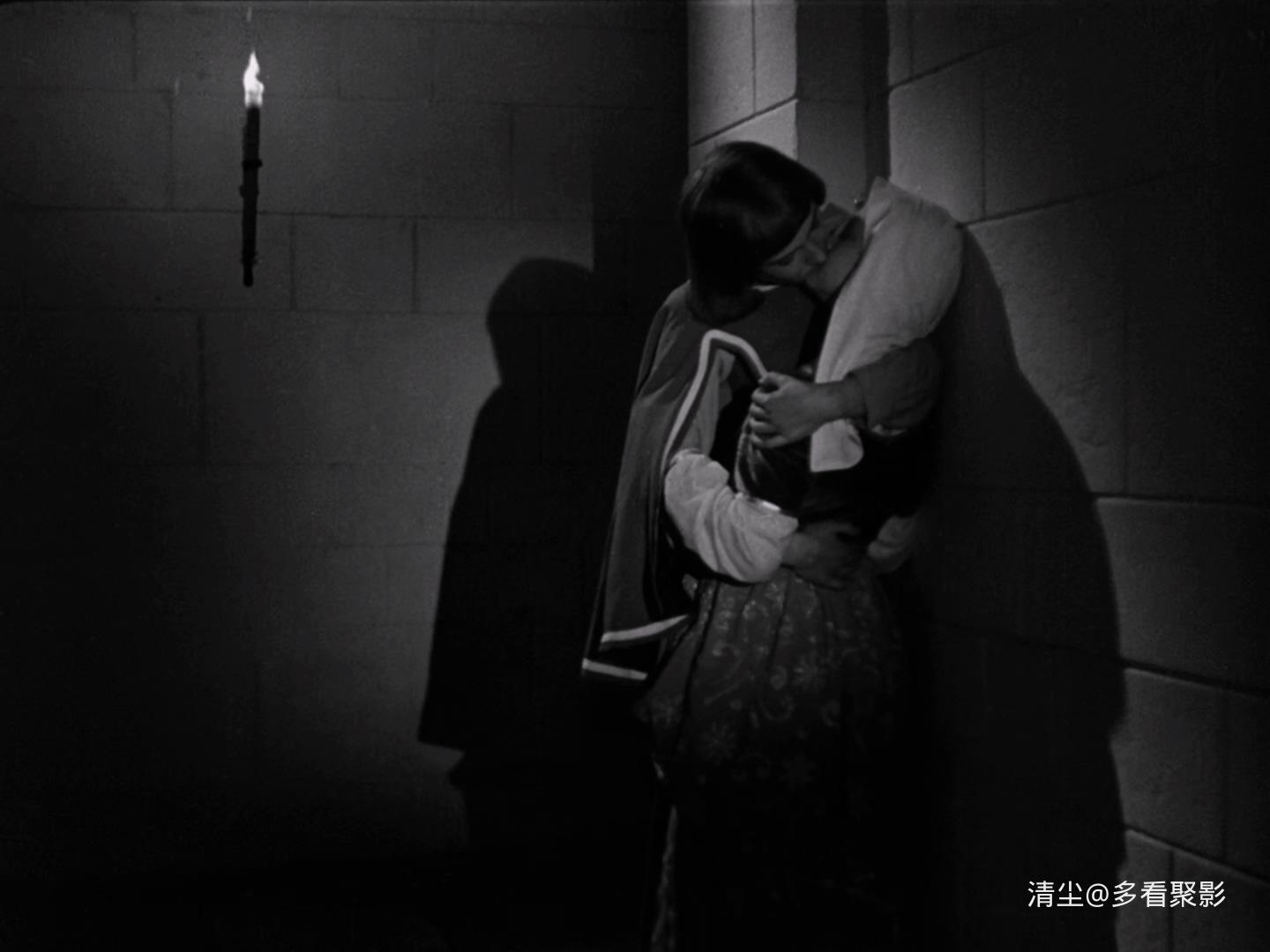 1942 夜间来客 The Devil&#039;s Envoys.mkv_20251127_105912.365.jpg