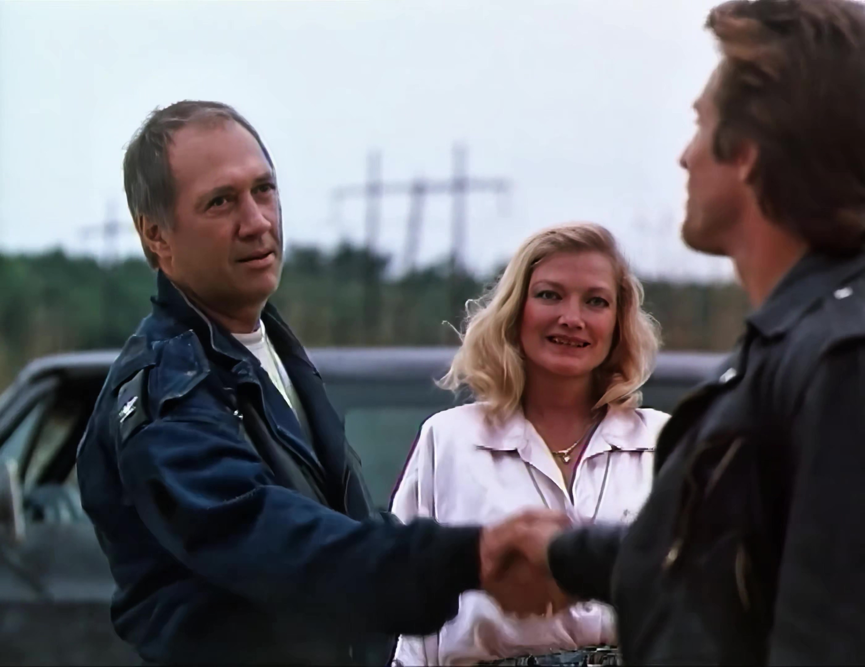 1990 机械手臂2 机器特勤组 Future.Zone.mp4_20260105_183737.452.jpg