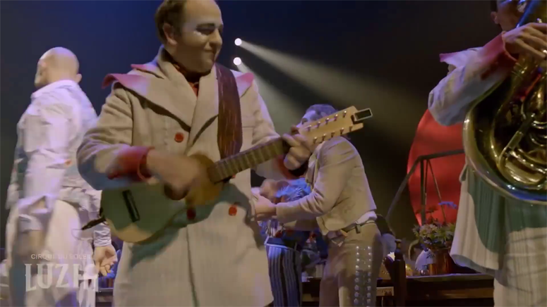 太阳马戏团_最后一场表演_[01_02_49][20260214-142141] 副本.png