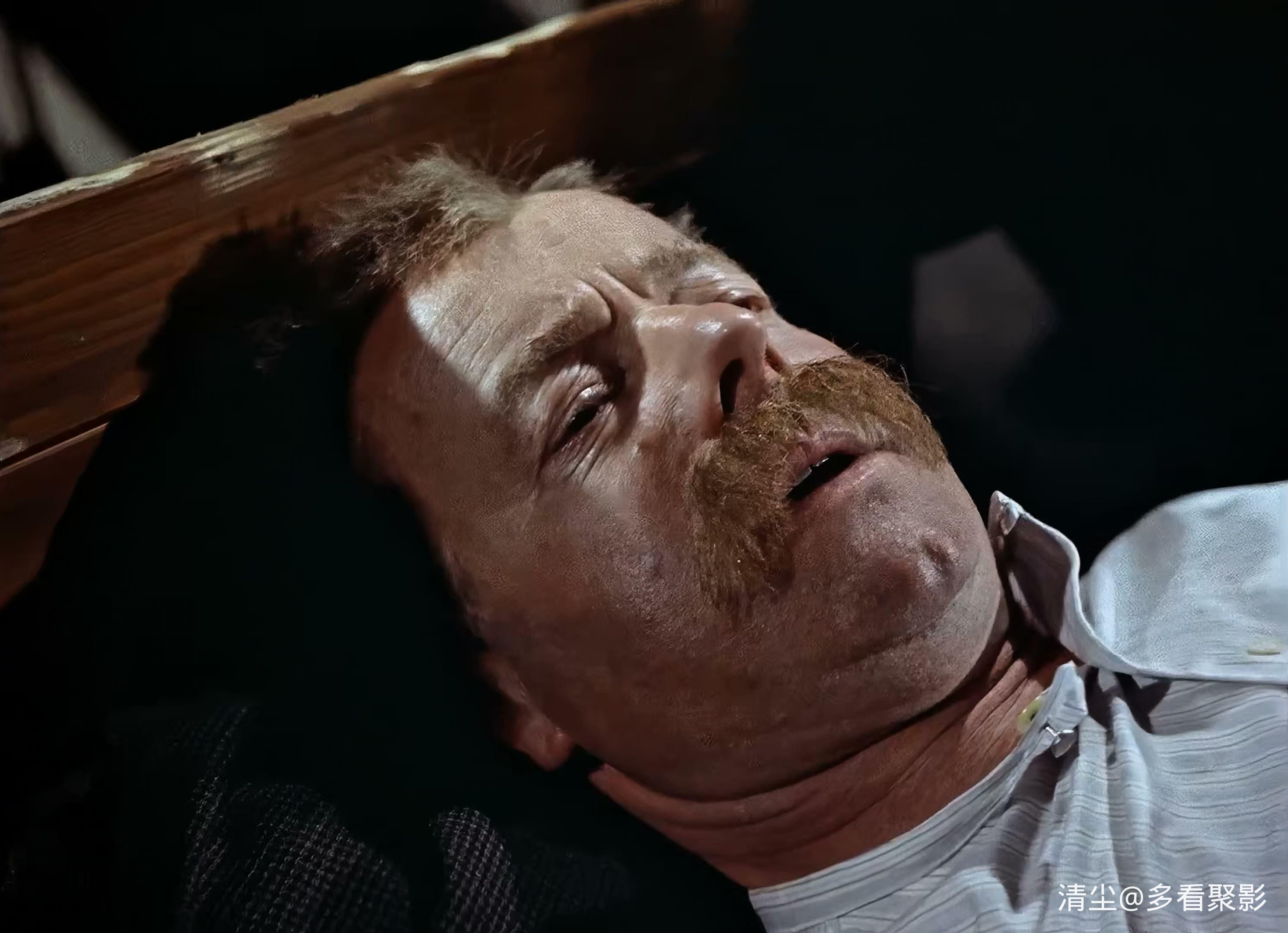 1956 科佩尼克上尉 Der Hauptmann von Köpenick.mkv_20260221_145536.613.jpg