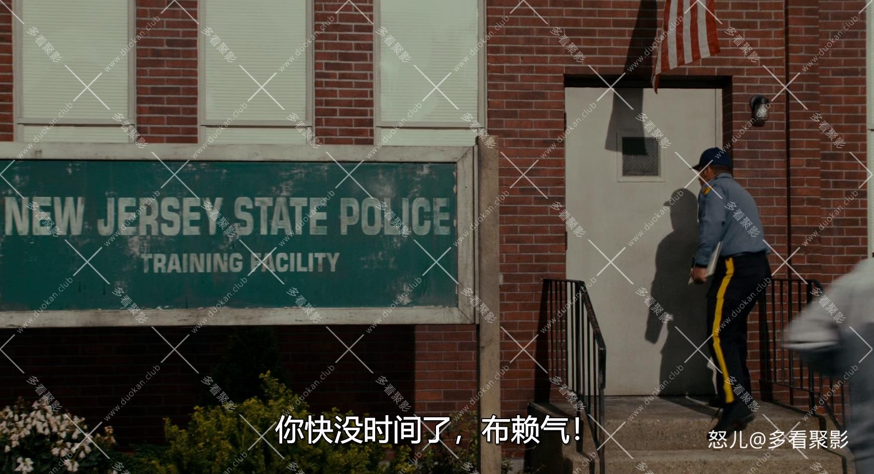 百货战警.Paul.Blart.Mall.Cop.2009.1080p.BluRay.x265.2audio-RARBG.mkv_20260402_12.jpg