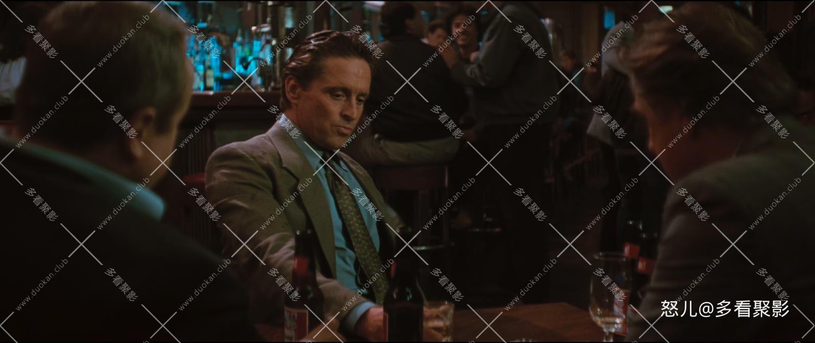 本能.Basic.Instinct.1992.UNRATED.DIRECTOR'S.CUT.REMASTERED.1080p.10bit.BluR.jpg