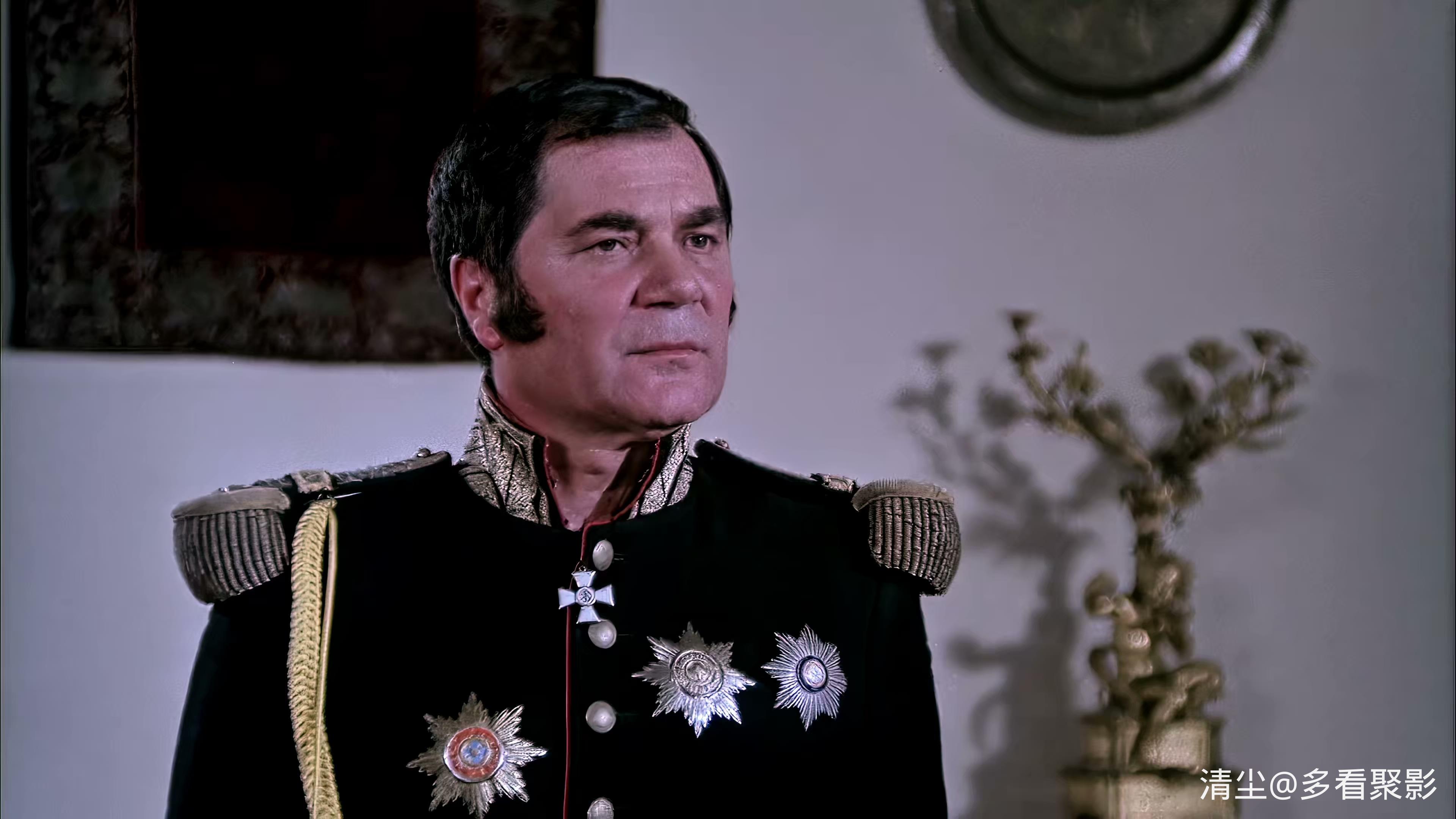 1986 蓝宝石项链 Colierul de turcoaze.mp4_20260423_164142.991.jpg