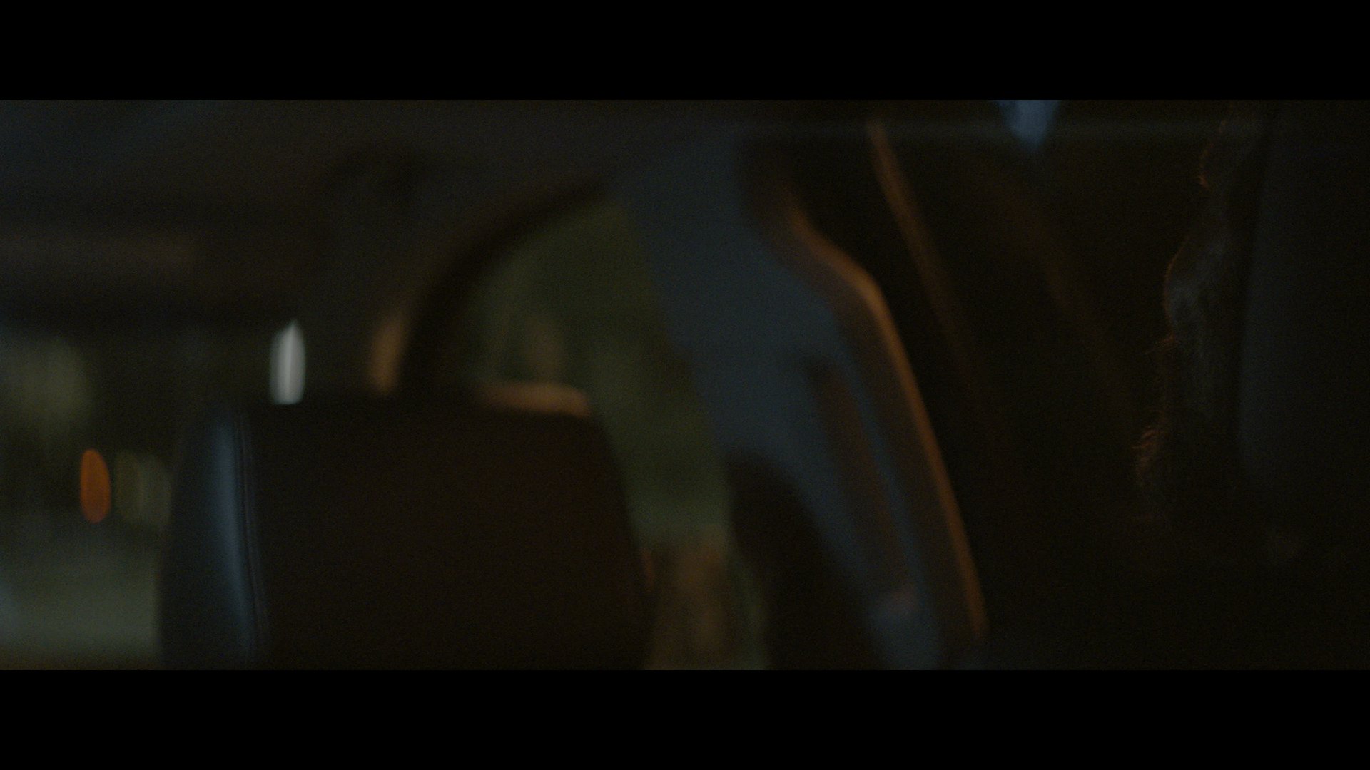 一个明星的诞生 (2018).mkv_000541.151.png