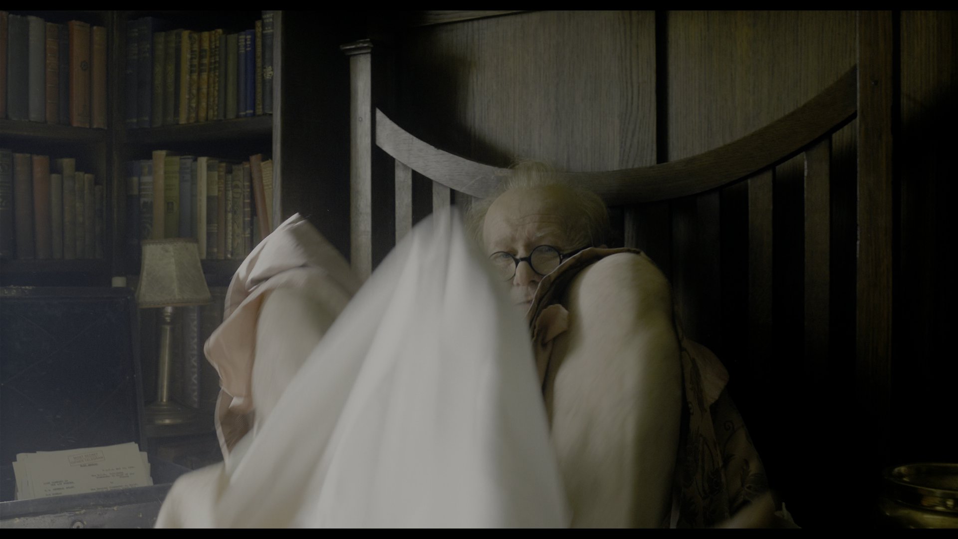 至暗时刻 (2017) [tmdb=399404].mkv_000858.316.png