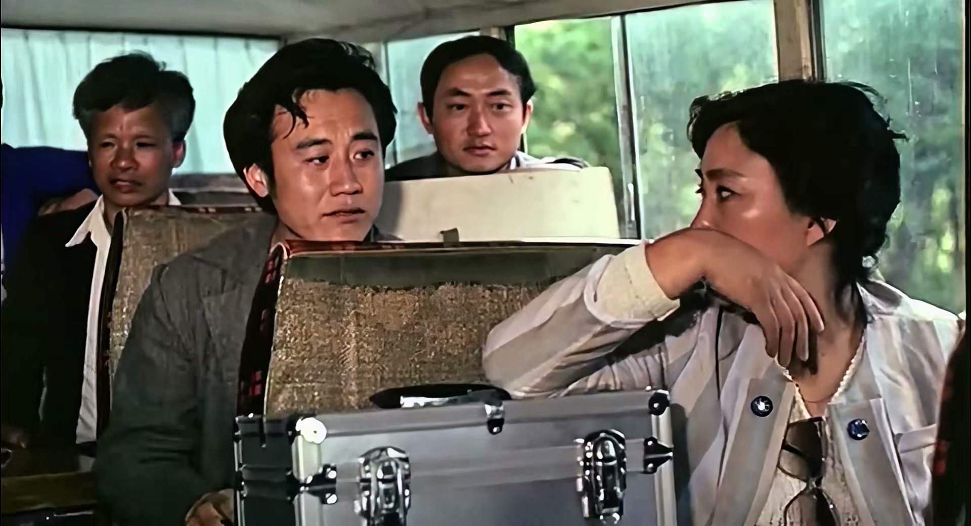 1986 枪口下的红桃皇后.mp4_20260828_155719.233.jpg